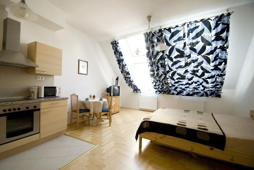 Gozsdu Spacious Apartment ブダペスト