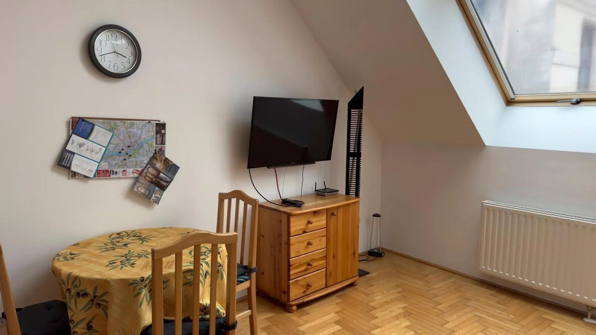 Gozsdu Spacious Apartment location